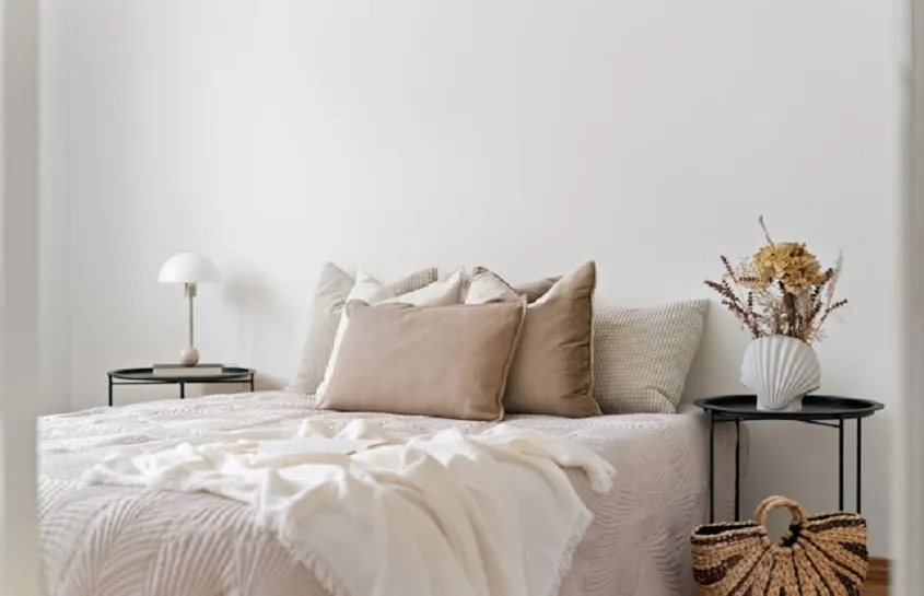 Rug Size for Queen Bed